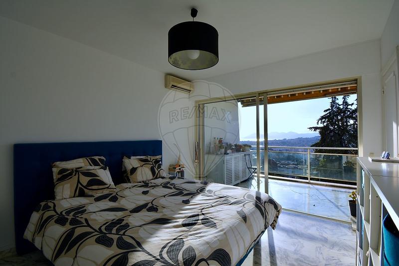 Appartement - 101 m² - 4 pièces