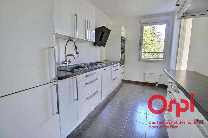 Appartement - 83 m² - 3 pièces