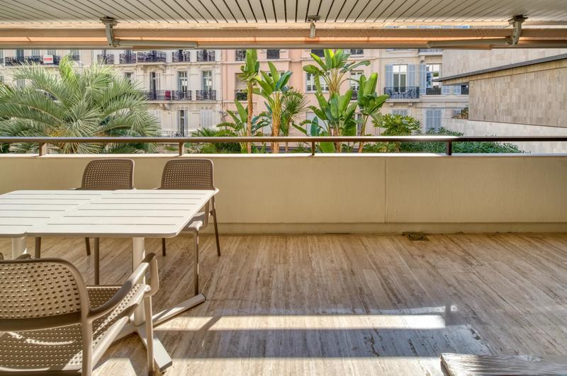 Appartement - 85 m² - 3 pièces