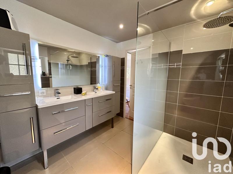 Maison - 99 m² - 3 pièces