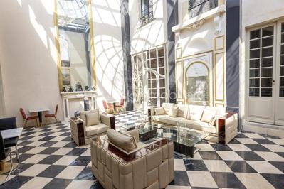 Immeuble - 600 m² - 14 pièces