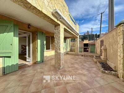 Maison - 122 m² - 4 pièces