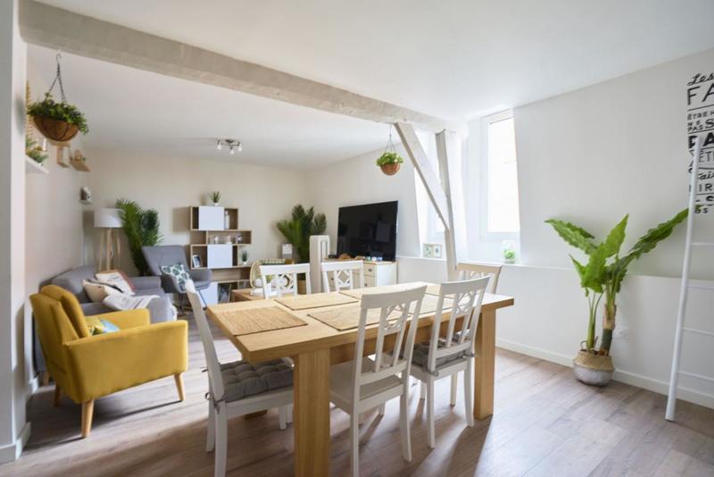 Appartement - 100 m² - 6 pièces