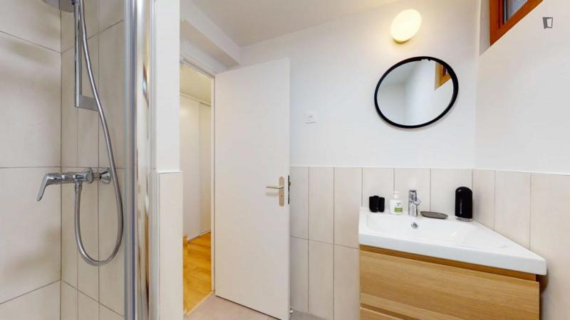 Chambre - 11 m² - 19 pièces