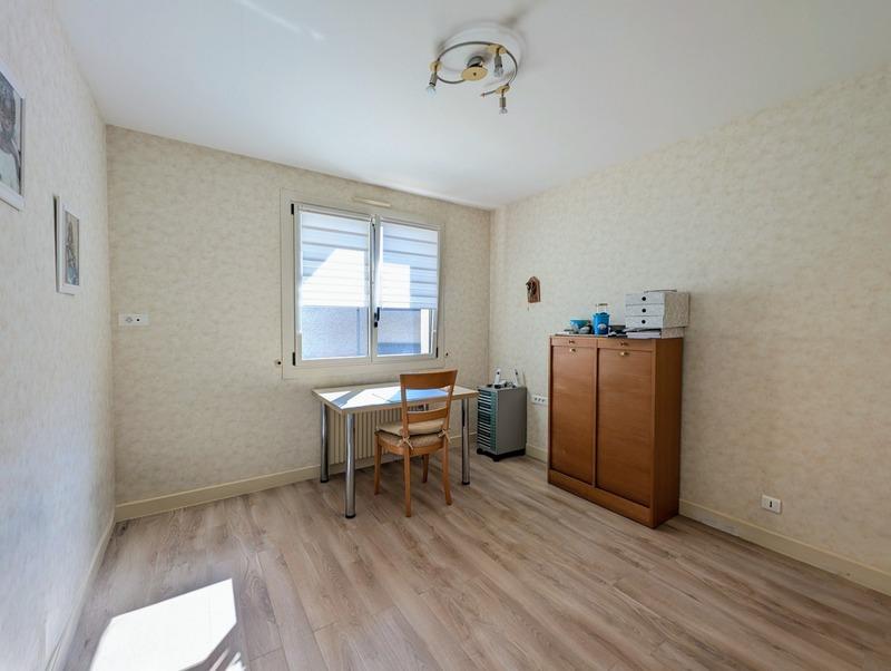 Maison - 211 m² - 7 pièces