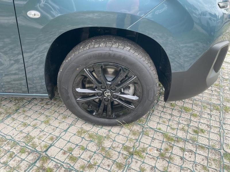 Citroën Berlingo Nouveau Boite manuelle - Taille m finition Max avec Toit panoramique et pack techno Bhdi 130 Garantie Constructeur Disponible suite idem rifter kangoo