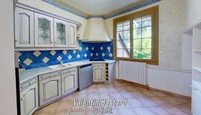 Maison - 150 m² - 8 pièces