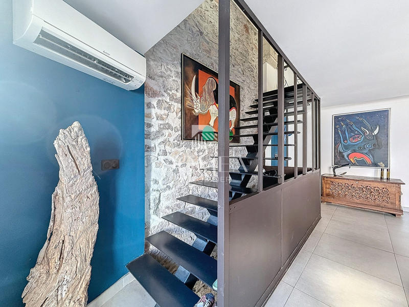 Appartement - 110 m² - 4 pièces