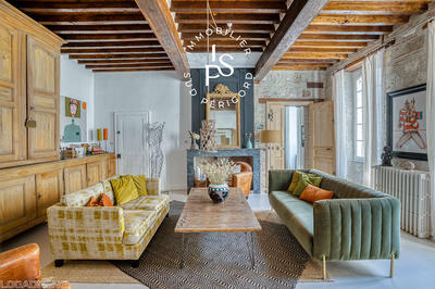 Demeure - 384 m² - 11 pièces