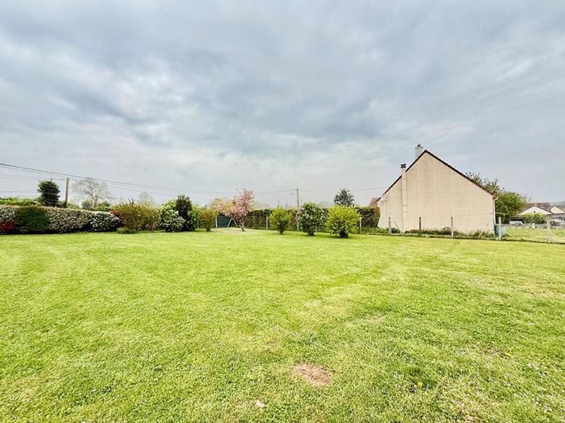 Terrain constructible - 750 m²