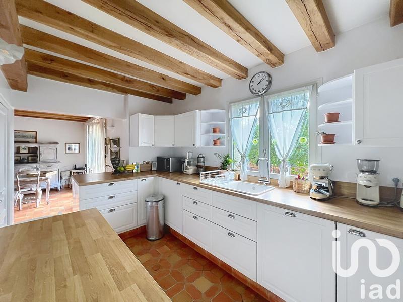 Maison - 186 m² - 8 pièces