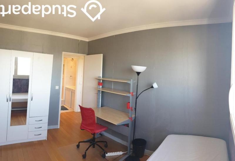 Chambre - 10 m² - 1 pièce