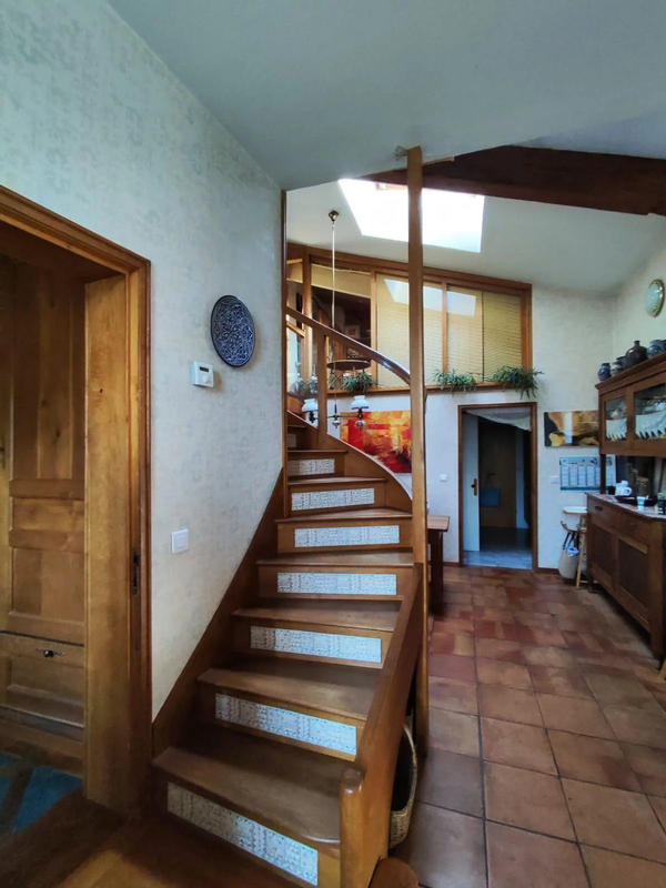 Maison - 248 m² - 6 pièces