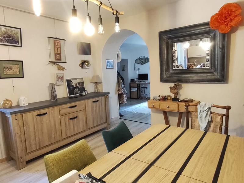 Maison de village - 273 m² - 13 pièces