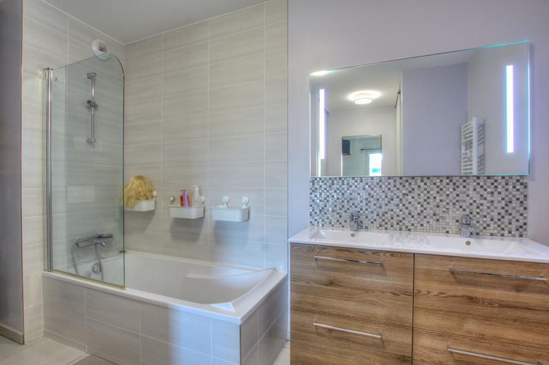 Appartement - 100 m² - 4 pièces