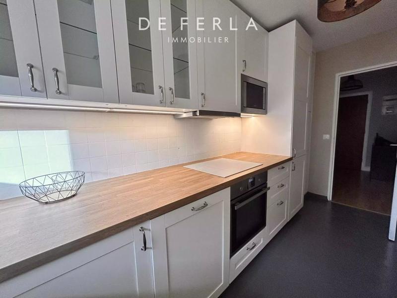 Appartement - 60 m² - 2 pièces