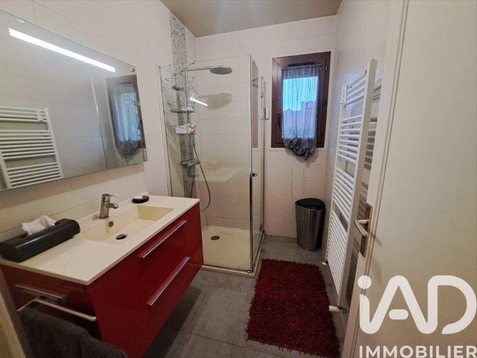 Maison - 182 m² - 8 pièces