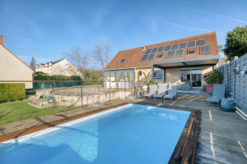 Maison traditionnelle - 173 m² - 7 pièces