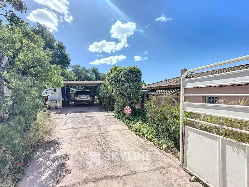 Villa - 280 m² - 5 pièces