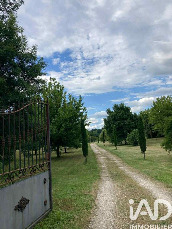 Maison - 185 m² - 5 pièces