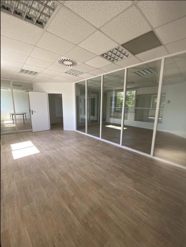 Bureau - 228 m²