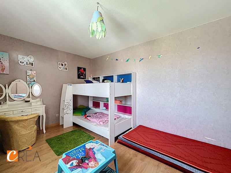 Maison - 220 m² - 12 pièces