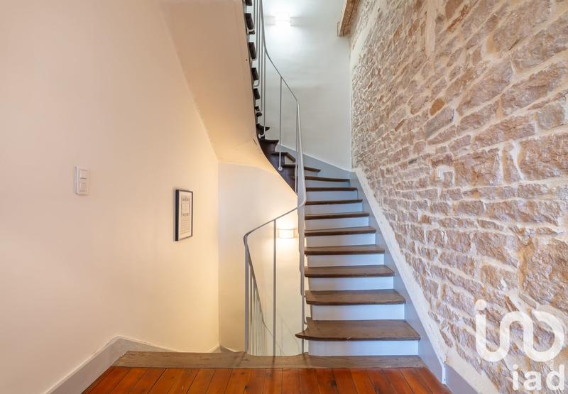 Maison - 234 m² - 7 pièces