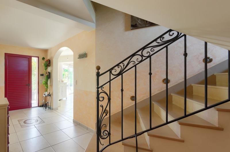 Maison - 300 m² - 8 pièces