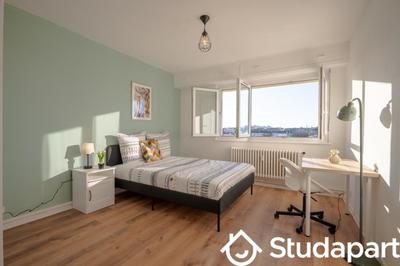 Chambre - 14 m² - 1 pièce