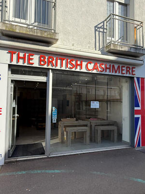 Local commercial - 83 m² - 2 pièces