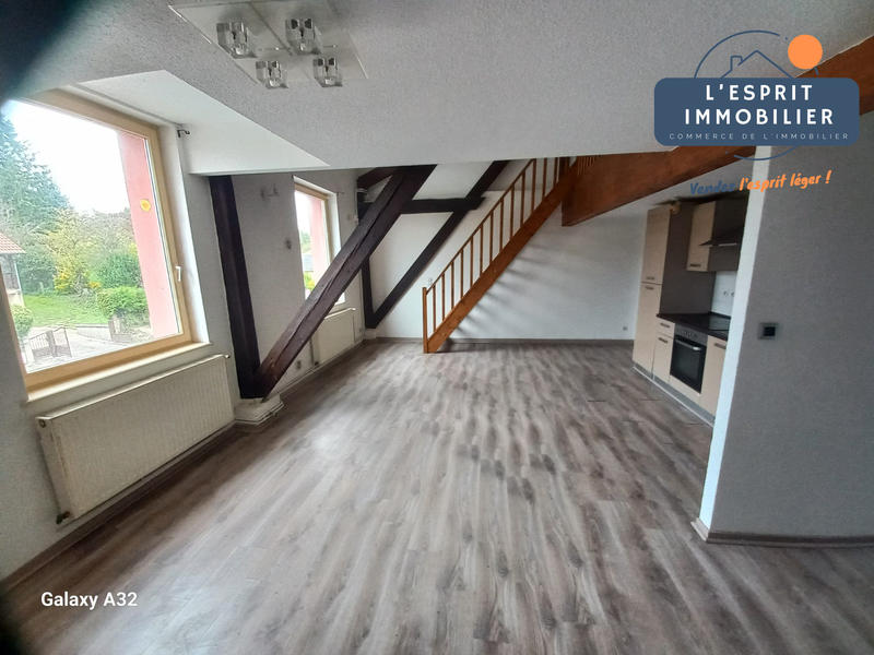 Appartement - 93 m² - 5 pièces