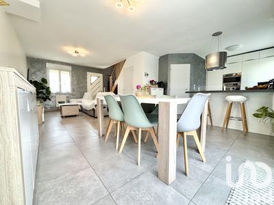 Maison - 89 m² - 5 pièces