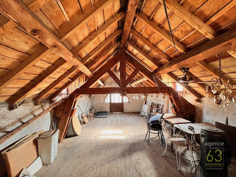 Maison ancienne - 171 m² - 6 pièces