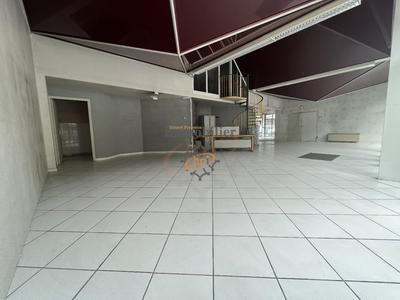 Local commercial - 355 m²