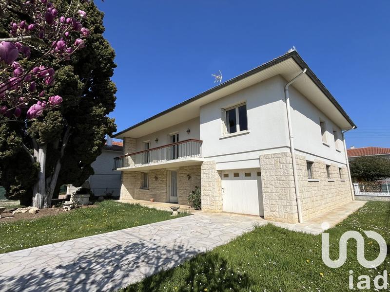 Maison - 205 m² - 6 pièces