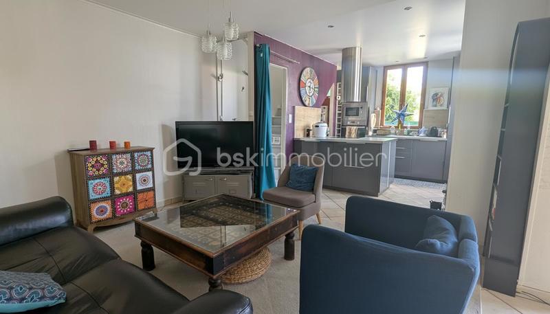 Maison - 90 m² - 4 pièces