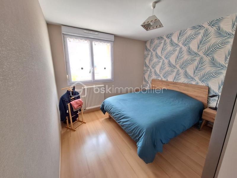 Maison traditionnelle - 90 m² - 5 pièces