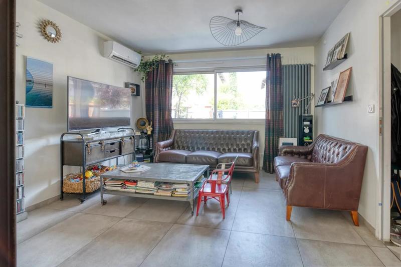 Maison - 190 m² - 6 pièces