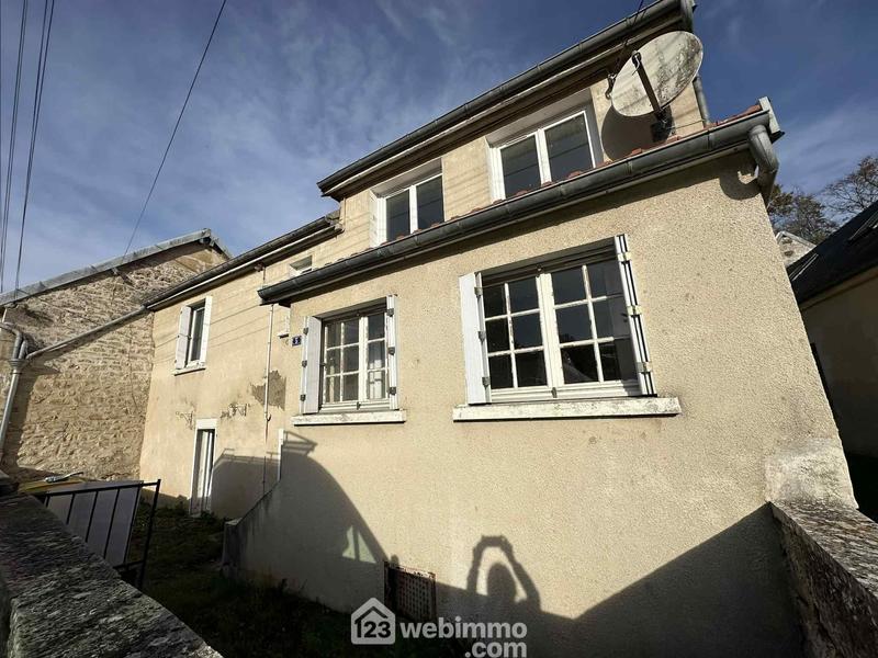 Maison - 95 m² - 4 pièces