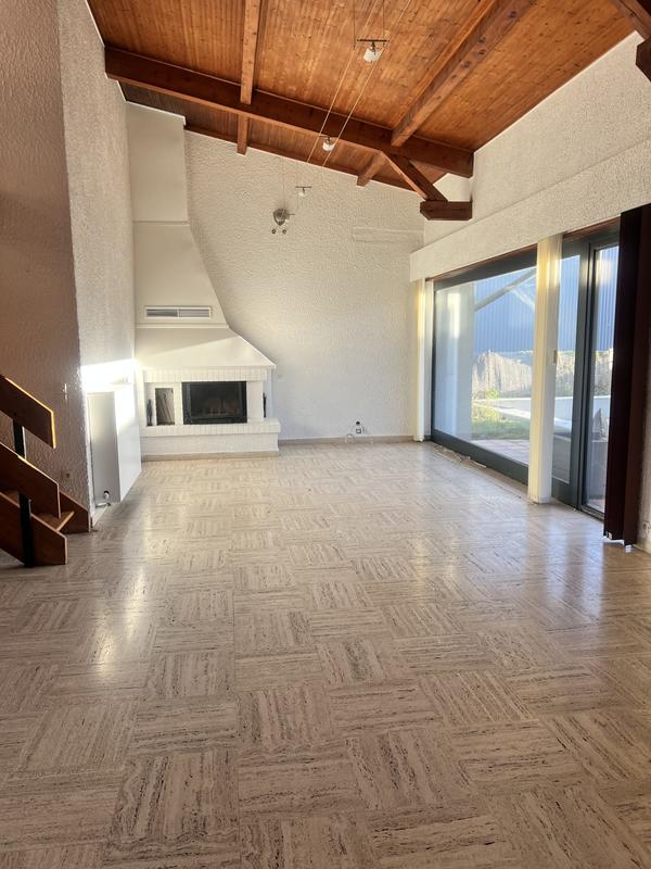 Local d'activités - 221 m² - 6 pièces