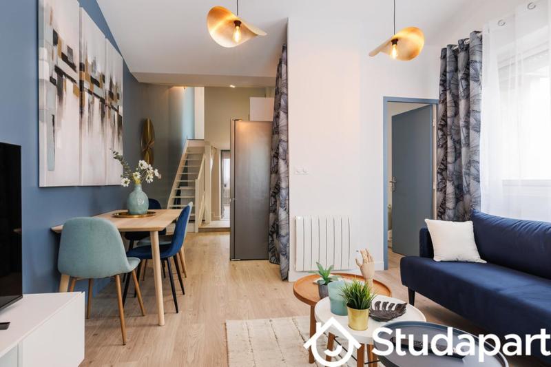 Chambre - 11 m² - 1 pièce