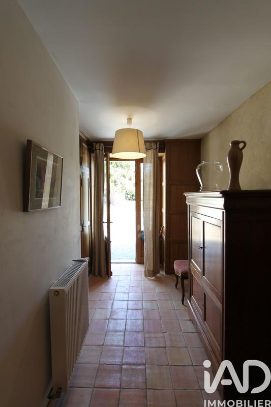 Maison - 250 m² - 7 pièces