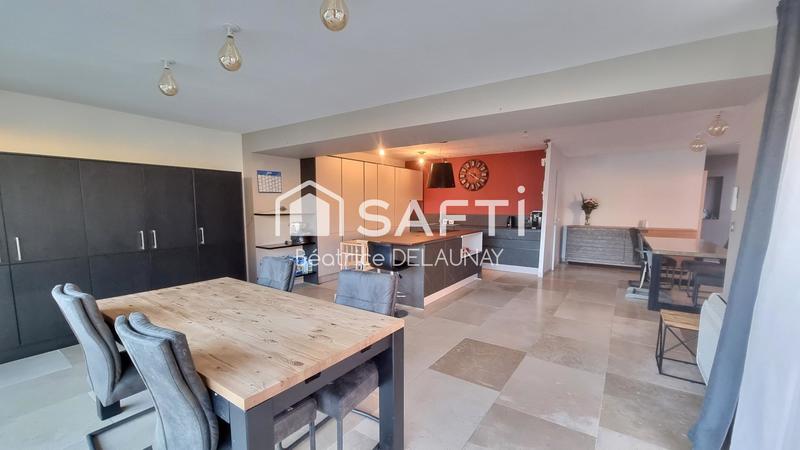 Maison - 230 m² - 6 pièces