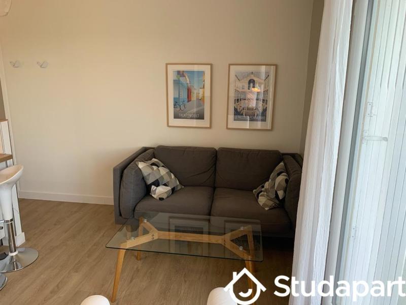 Chambre - 11 m² - 1 pièce