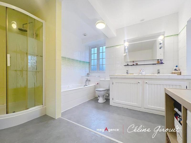 Maison en pierre - 160 m² - 5 pièces