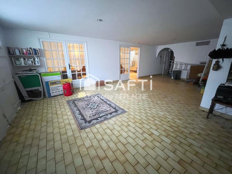 Maison - 196 m² - 9 pièces