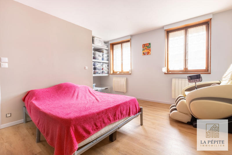 Maison - 95 m² - 4 pièces