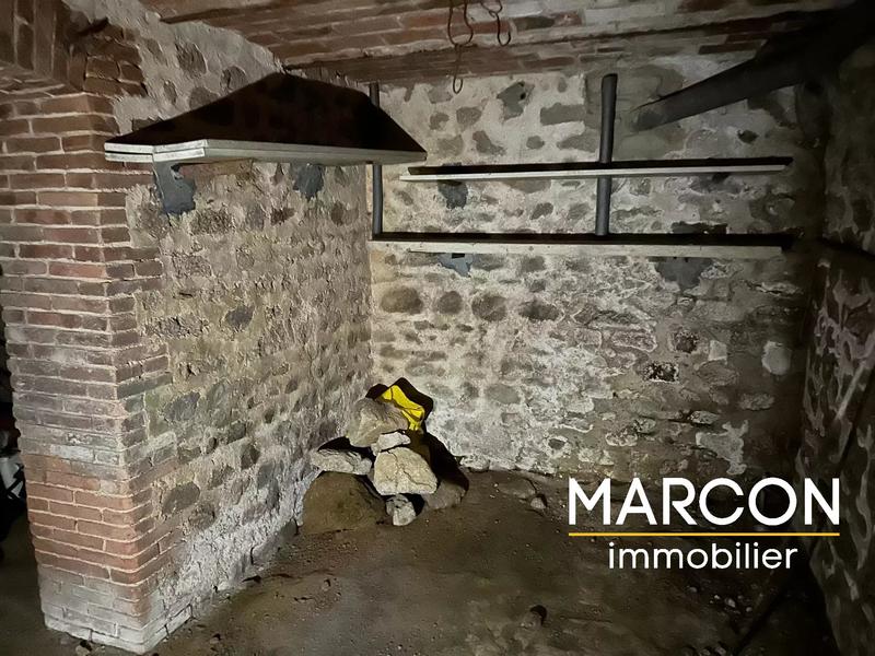 Immeuble mixte - 103 m² - 9 pièces