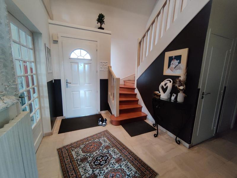 Maison - 170 m² - 6 pièces