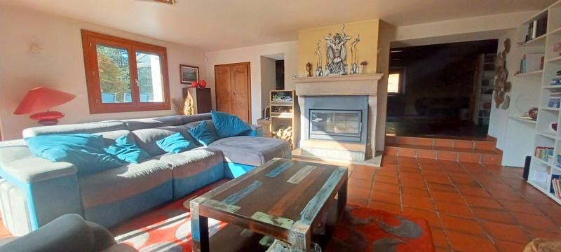 Maison - 230 m² - 7 pièces